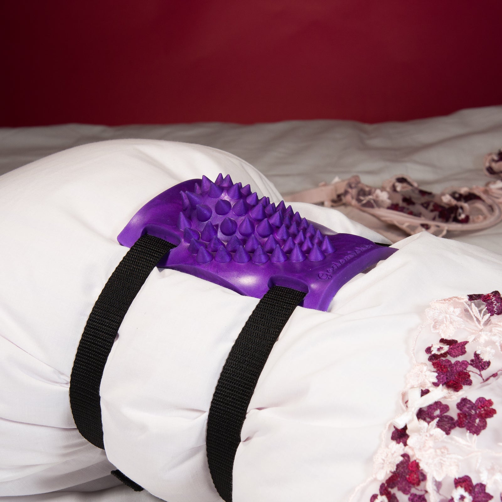 Strap-Down Grinding Sex Toy