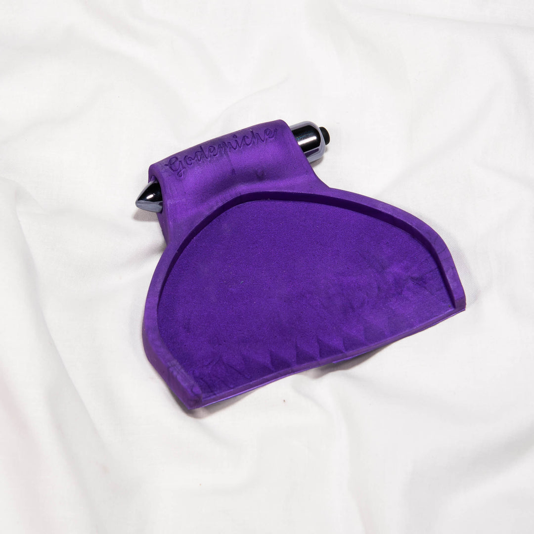 Godemiche V-Plate Vibrating sex toy attachment