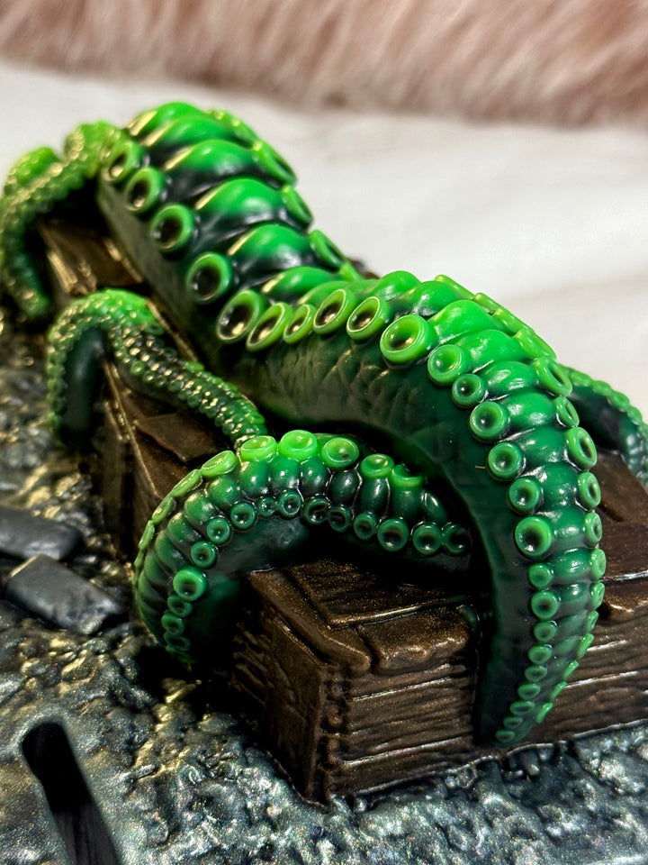 The Coffin Grinder – Tentacle Strap-Down Grinder