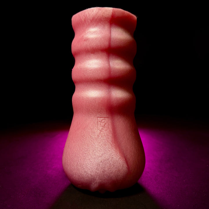 Ellie – Realistic Penis Masturbator