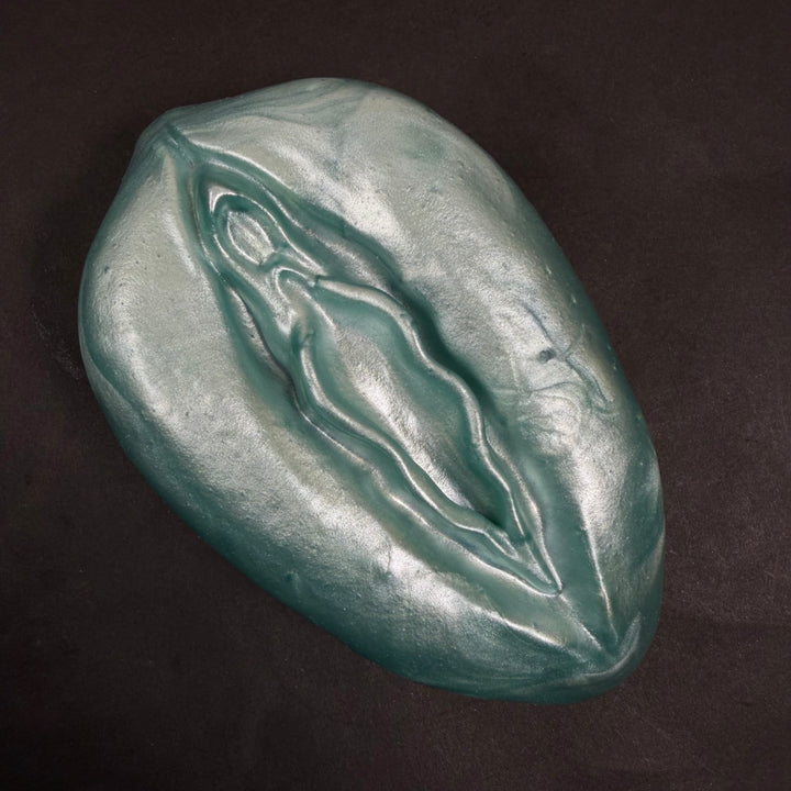 GD81 - Vibrating Realistic Palm Grinder - Medium Firmness -  Colour Minty Mermaid