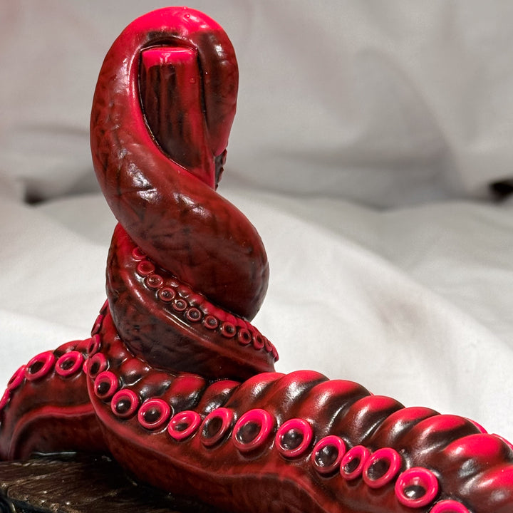 The Kraken - Clitoral Grinder with Insertable