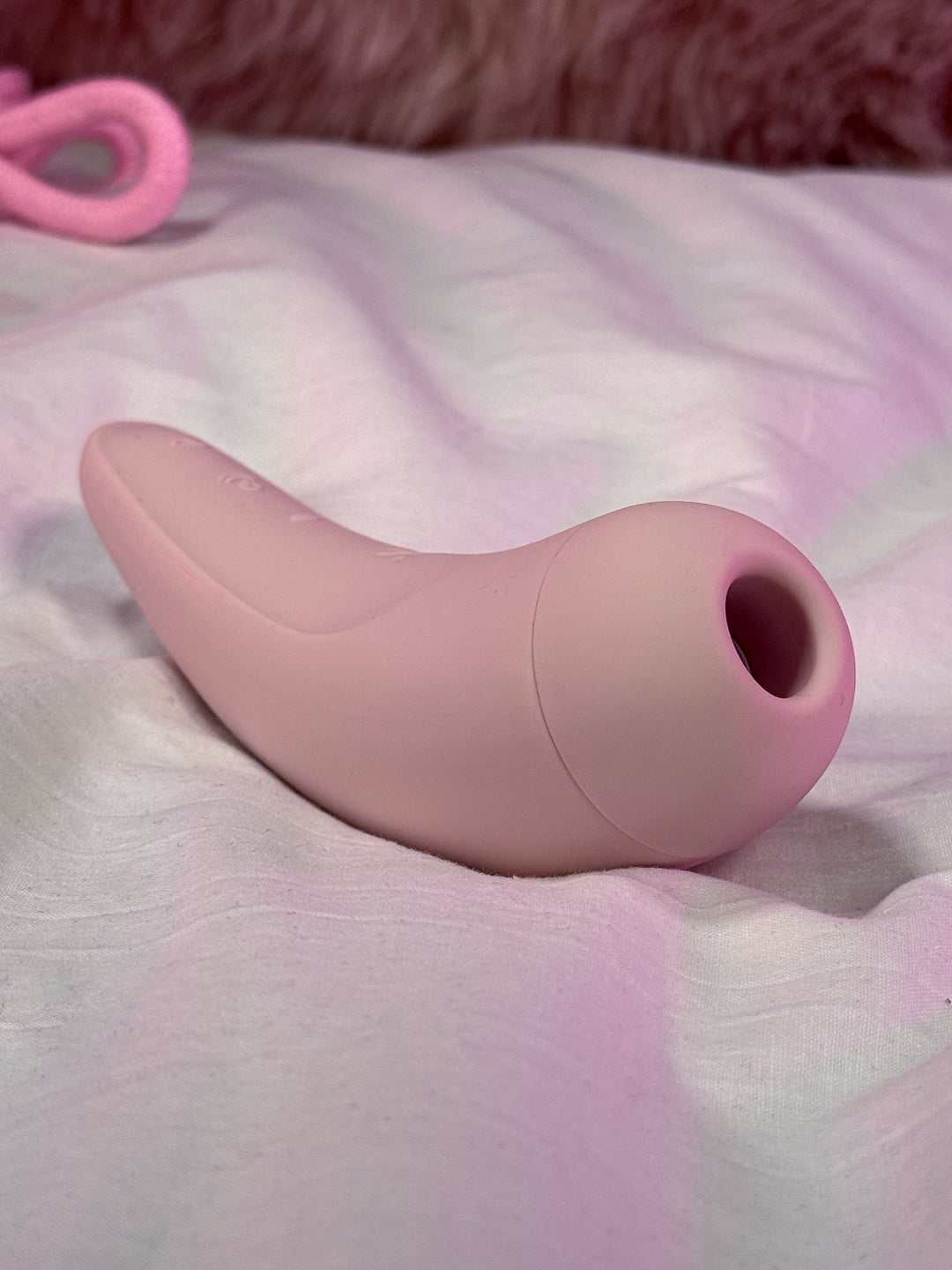 Satisfyer Curvy 2+ App-Controlled Clitoral Vibrator